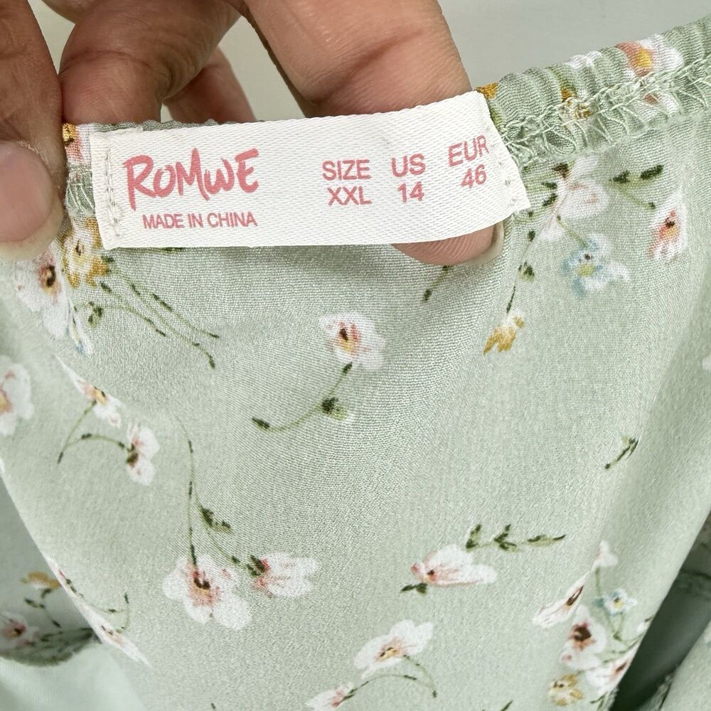 ROMWE Wrap Dress  Green Floral Size US 14 Summer Dress - Picture 16 of 16